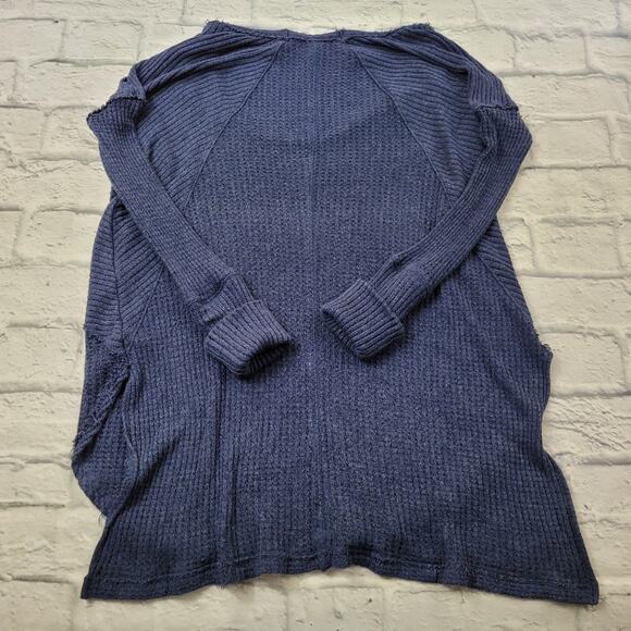 Free People Navy Waffle Thermal Boho Tunic with Fraying size Medium - Picture 7 of 16
